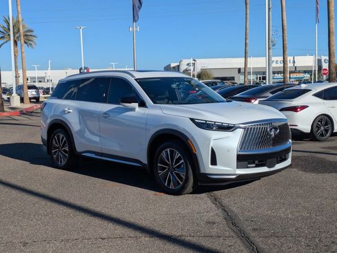 Certified 2026 INFINITI QX60 Luxe w/ Cargo Package image 7