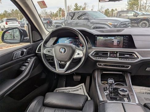 Used 2021 BMW X7 xDrive40i w/ Executive Package image 11