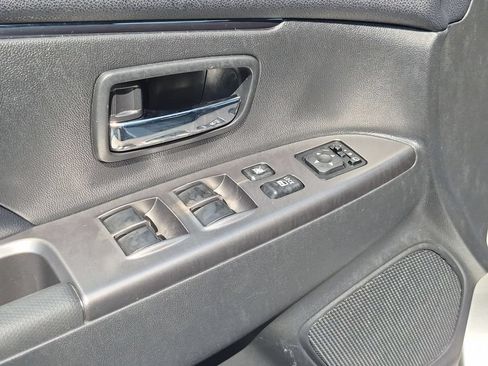 Used 2025 Mitsubishi Outlander Sport SE AWD/4WD image 13