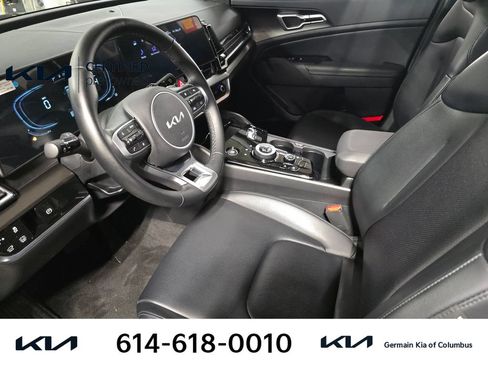 Certified 2025 Kia Sportage EX w/ EX Premium Package AWD/4WD image 17