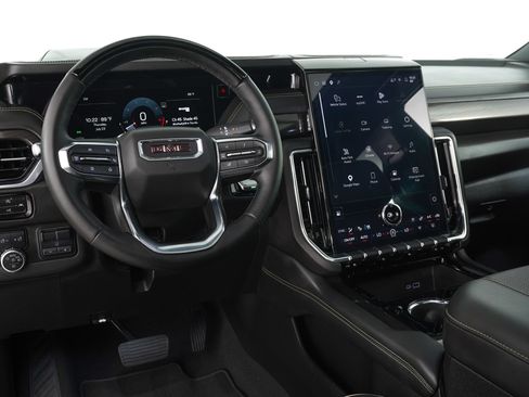 Used 2025 GMC Yukon XL Elevation w/ Elevation Premium Package AWD/4WD image 18