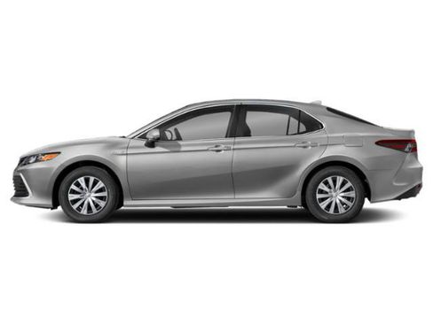 Used 2021 Toyota Camry LE FWD image 3