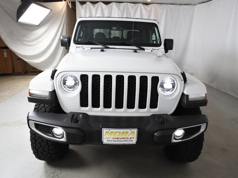 Used 2023 Jeep Gladiator Sport AWD/4WD image 7