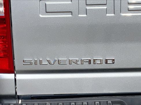 Used 2026 Chevrolet Silverado 2500 Custom w/ Z71 Off-Road Package AWD/4WD image 10
