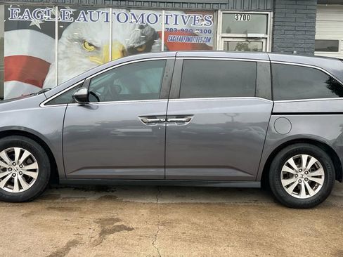 Used 2016 Honda Odyssey SE image 6