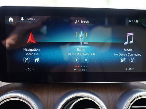 Used 2020 Mercedes-Benz GLC 300 4MATIC image 29