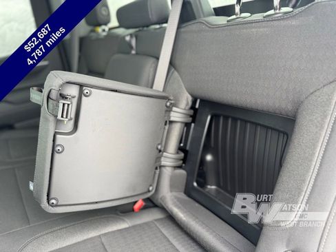 Used 2025 GMC Sierra 1500 Elevation image 23