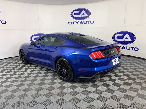 Used 2017 Ford Mustang GT Premium w/ GT Performance Package RWD image 4