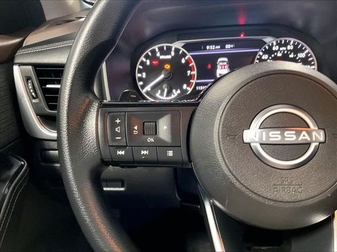 Used 2023 Nissan Rogue SV AWD/4WD image 23
