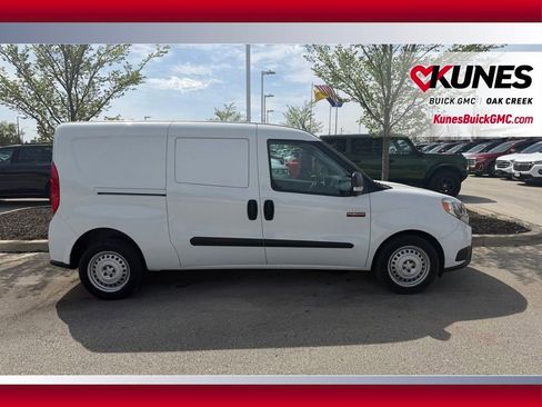 Used 2022 RAM ProMaster City Tradesman FWD image 4