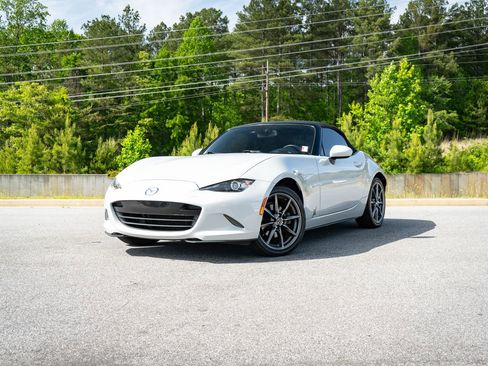 Used 2016 MAZDA MX-5 Miata Grand Touring RWD image 1