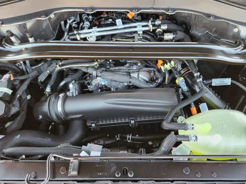 New 2026 Ford Explorer ST-Line w/ ST-Line Street Pack image 26