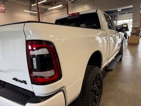 Certified 2024 RAM 2500 Big Horn w/ Night Edition AWD/4WD image 27
