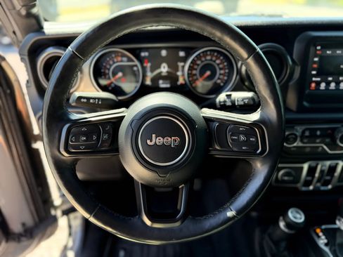 Used 2019 Jeep Wrangler Unlimited Sport AWD/4WD image 38