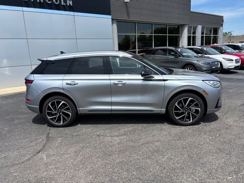 Certified 2024 Lincoln Corsair Grand Touring w/ Equipment Group 301A AWD/4WD image 8