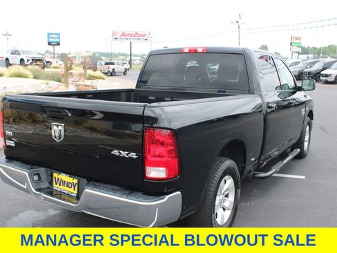 Used 2021 RAM 1500 Classic SLT AWD/4WD image 8