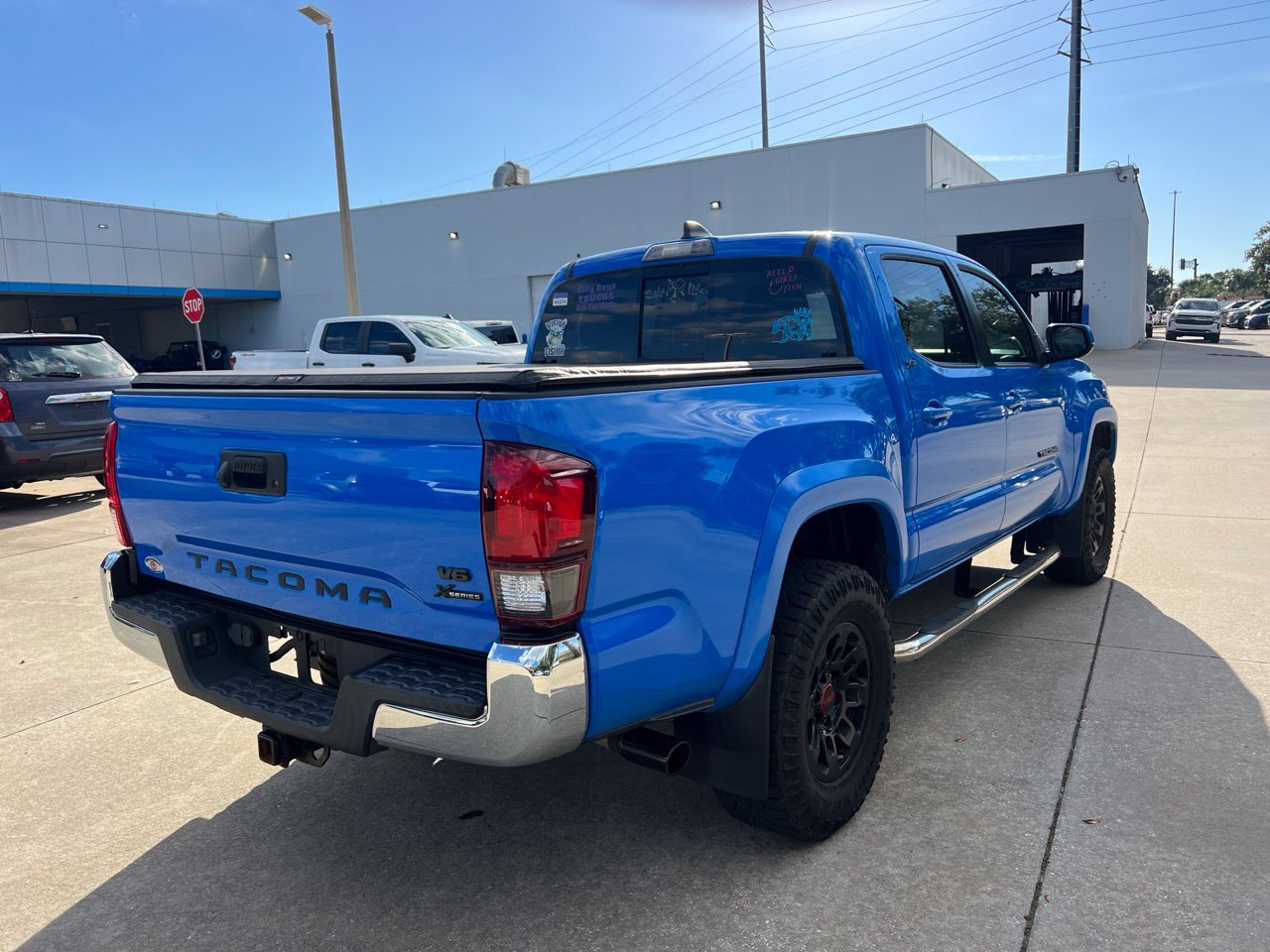 Used 2021 Toyota Tacoma SR5 RWD image 7