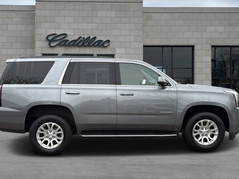 Used 2020 GMC Yukon SLT image 2