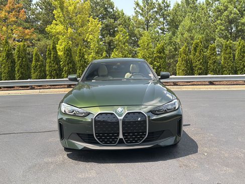 Used 2023 BMW i4 eDrive40 w/ Premium Package RWD image 11