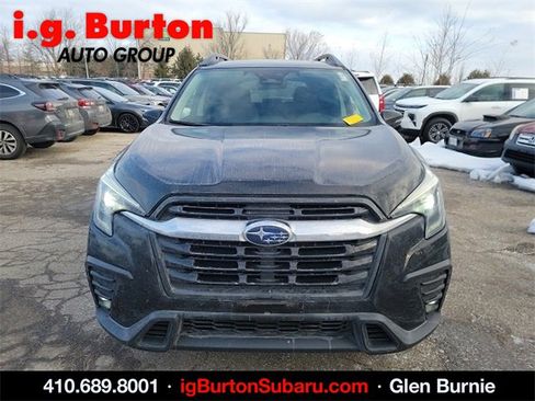Used 2023 Subaru Ascent Limited image 2