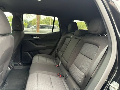Used 2026 Chevrolet Equinox LT FWD image 7