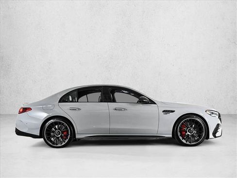 New 2026 Mercedes-Benz E 53 AMG e 4MATIC Sedan image 4