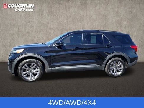 Used 2023 Ford Explorer XLT w/ Equipment Group 202A image 5