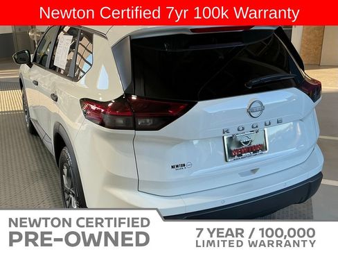 Used 2025 Nissan Rogue S FWD image 21