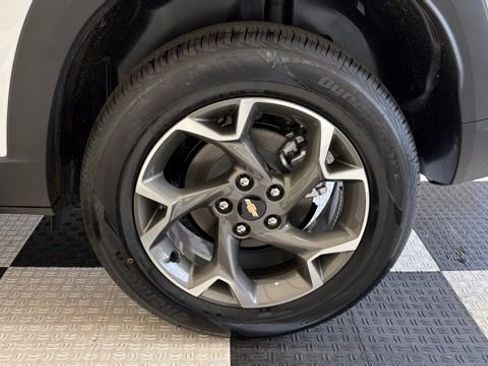 New 2026 Chevrolet Trax LT image 9