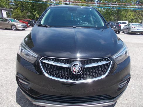 Used 2018 Buick Encore Sport Touring w/ Safety Package FWD image 2