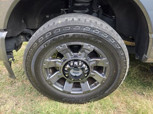 Used 2024 Ford F250 XL w/ STX Appearance Package AWD/4WD image 9