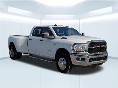 Used 2024 RAM 3500 Big Horn image 8