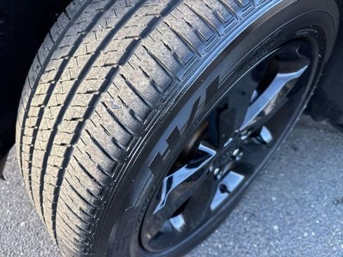 Used 2022 Jeep Grand Cherokee Altitude image 6