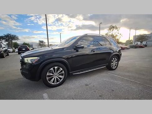 Used 2020 Mercedes-Benz GLE 450 4MATIC w/ Premium Package image 36