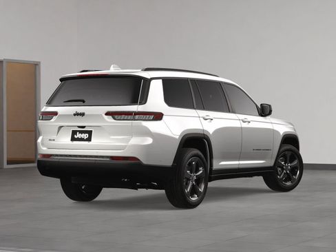 New 2024 Jeep Grand Cherokee L Altitude image 5