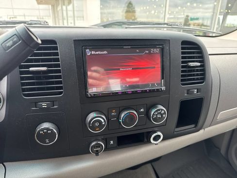 Used 2010 GMC Sierra 2500 SLE AWD/4WD image 10