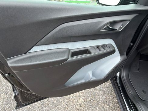 New 2027 Chevrolet Bolt RS w/ Technology Package FWD image 11