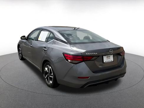 Used 2025 Nissan Sentra SV FWD image 9
