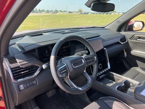 Used 2025 GMC Acadia Denali w/ LPO, Floor Liner Package image 7