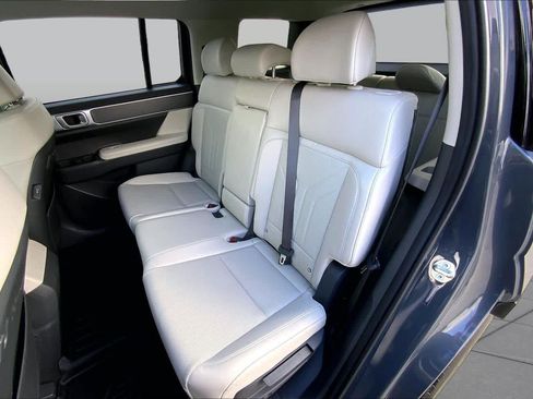 Used 2024 Hyundai Santa Fe SEL FWD image 20