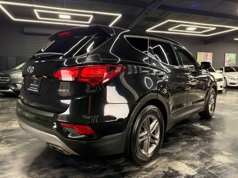 Used 2017 Hyundai Santa Fe Sport FWD image 5