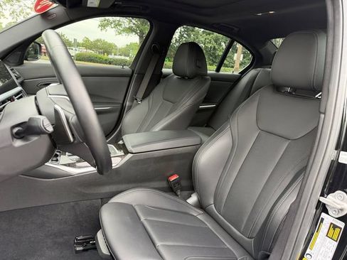 Used 2022 BMW 330i Sedan w/ Driving Assistance Package RWD image 12