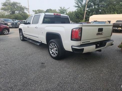 Used 2017 GMC Sierra 1500 Denali AWD/4WD image 5