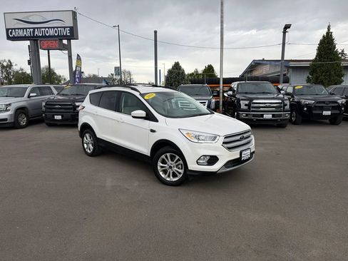 Used 2018 Ford Escape SEL AWD/4WD image 2
