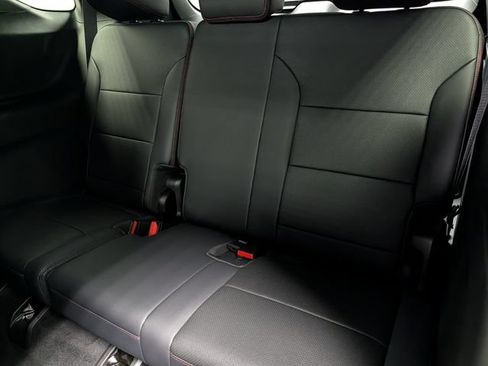New 2026 Chevrolet Traverse RS AWD/4WD image 17