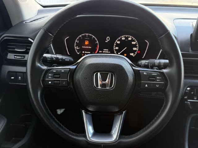 Used 2025 Honda Pilot EX-L image 10