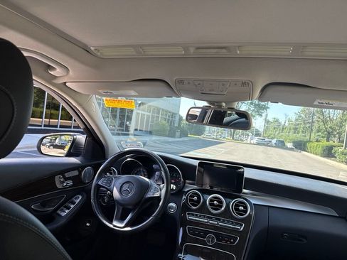 Used 2018 Mercedes-Benz C 300 4MATIC Sedan image 8
