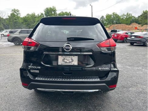 Used 2017 Nissan Rogue SV w/ SV Premium Package AWD/4WD image 7