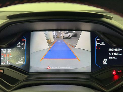 Used 2022 Lamborghini Huracan EVO image 14