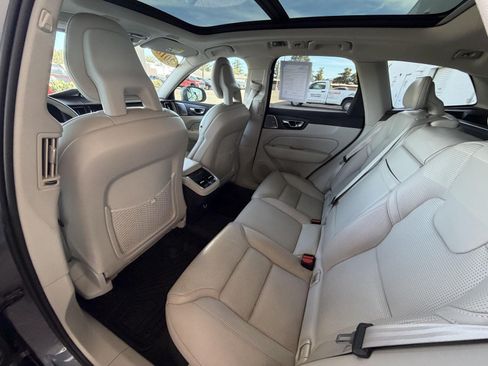 Used 2018 Volvo XC60 T6 Inscription w/ Luxury Seat Package AWD/4WD image 23